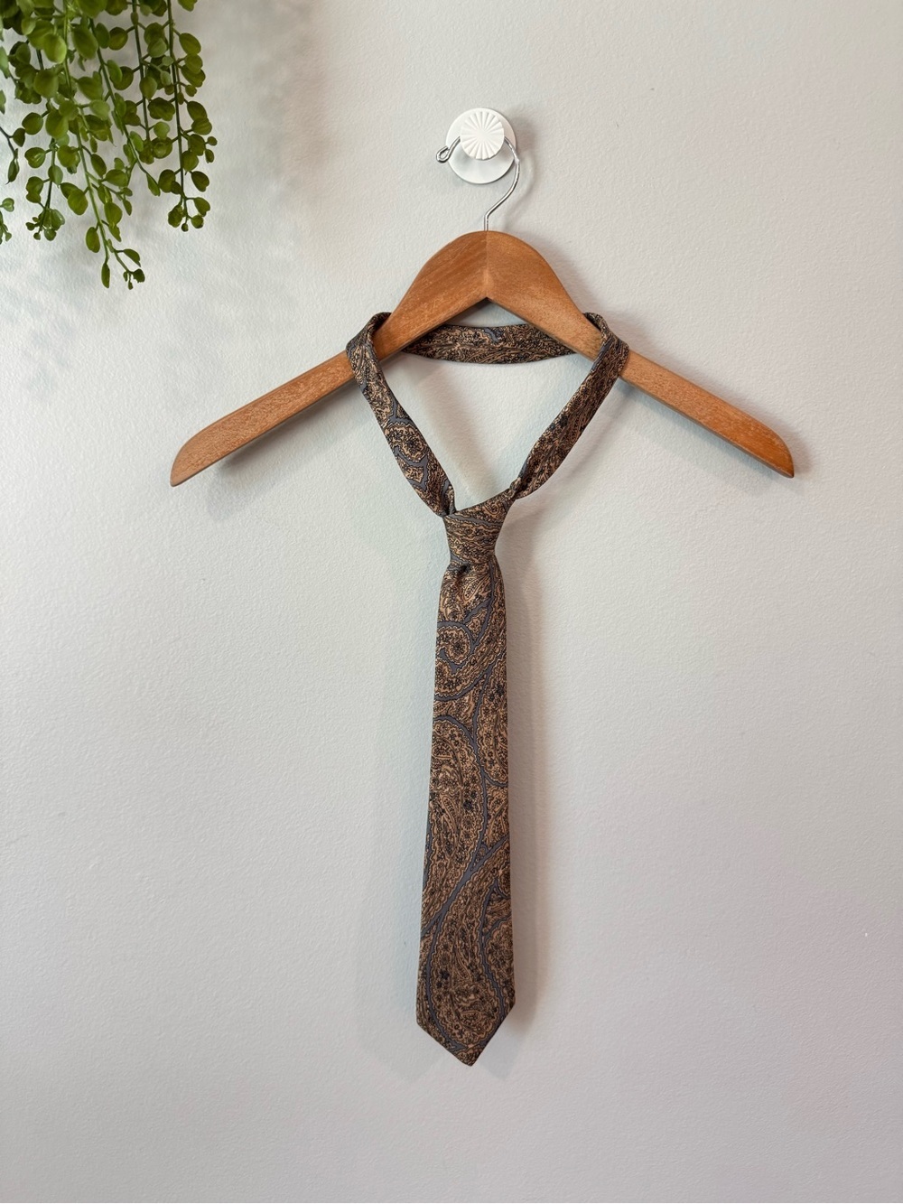 Vintage Oscar de la Renta Brown Paisley Silk Tie